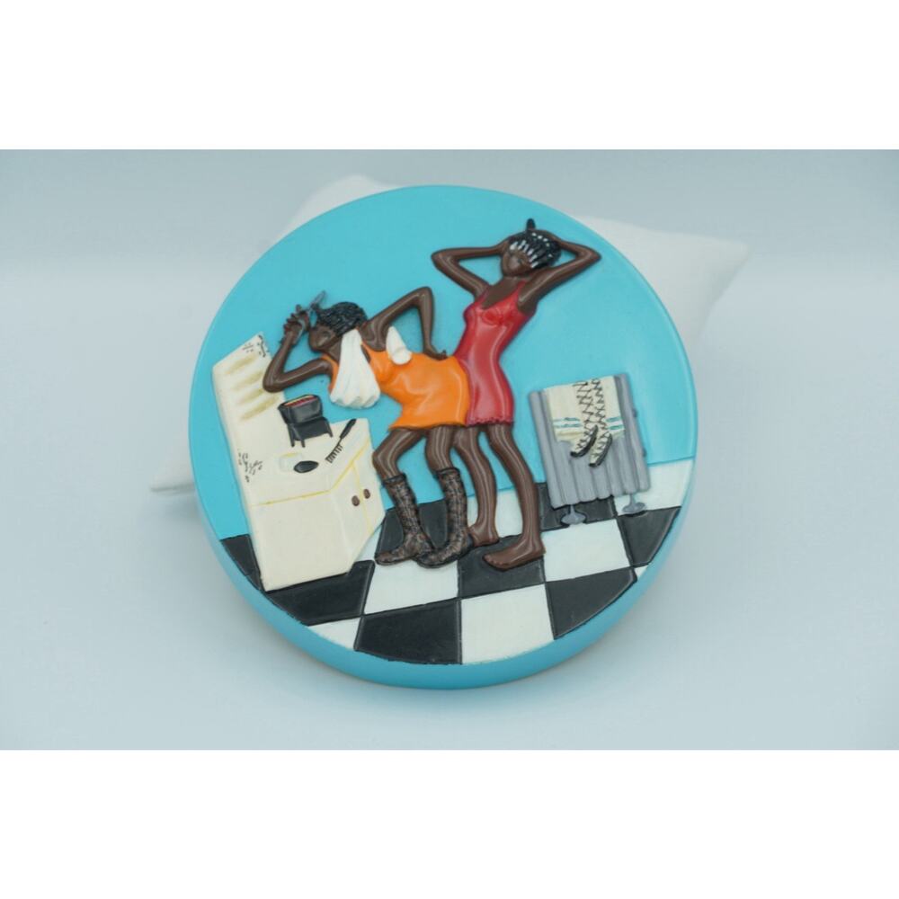 Annie Lee Sass n’ Class “Primpin’” Jar Lid Only African American Art